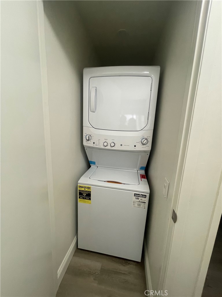 https://media.crmls.org/medias/7e6c2158-950f-42e9-944b-eb76e92cfc84.jpg?preset=X-Large