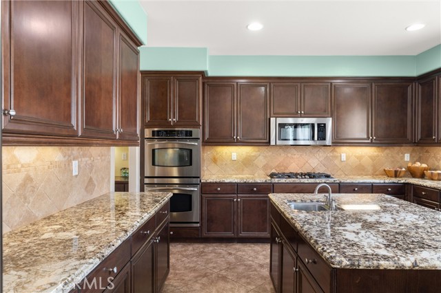 Detail Gallery Image 28 of 72 For 1448 Palermo Dr, Perris,  CA 92571 - 5 Beds | 4/1 Baths