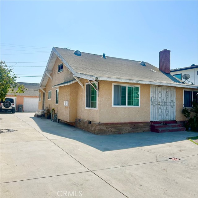 10928 Burin Avenue, Inglewood CA: https://media.crmls.org/medias/7e6ca47c-b3c9-4a8b-89b4-89417bf7672c.jpg