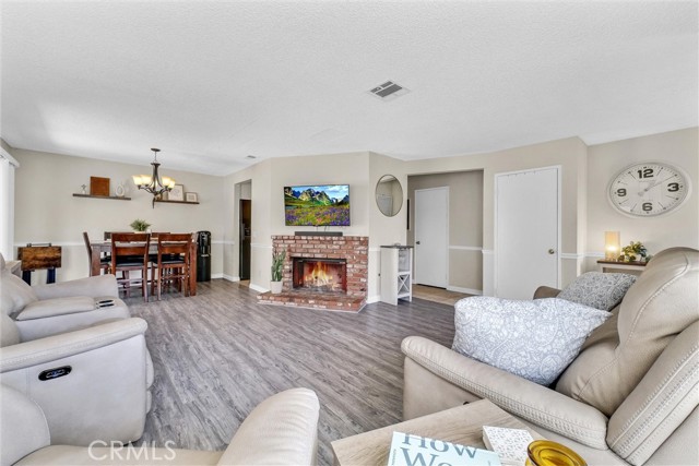 Detail Gallery Image 8 of 39 For 930 Golden Springs Dr #B,  Diamond Bar,  CA 91765 - 3 Beds | 2/1 Baths