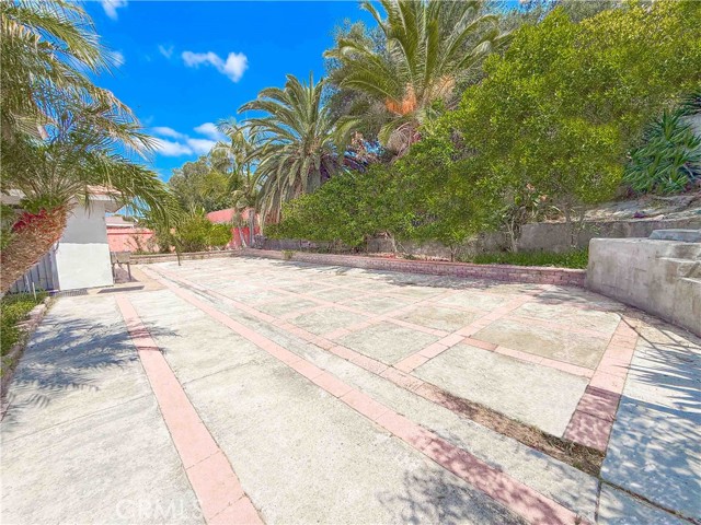 4244 E Addington Drive, Anaheim Hills CA: https://media.crmls.org/medias/7e6cd4e1-1c3a-4203-bf7d-c09b46e3e24e.jpg