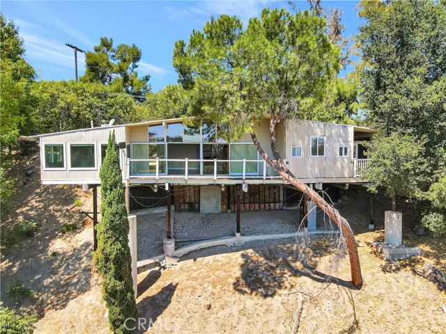 Detail Gallery Image 26 of 29 For 5102 Medina Rd, Woodland Hills,  CA 91364 - 2 Beds | 2 Baths