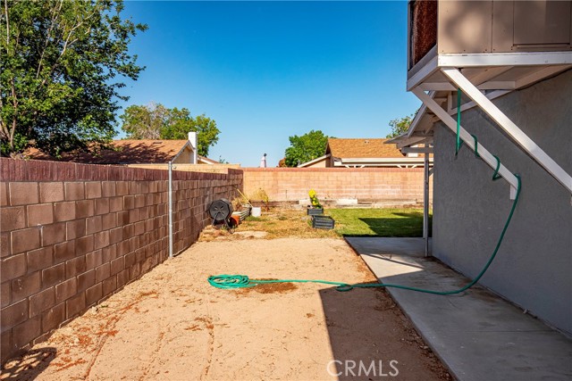 Detail Gallery Image 34 of 40 For 43834 Lively Ave, Lancaster,  CA 93536 - 3 Beds | 2 Baths