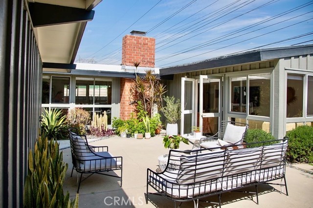 Detail Gallery Image 5 of 43 For 3168 Stevely Ave, Long Beach,  CA 90808 - 2 Beds | 2 Baths