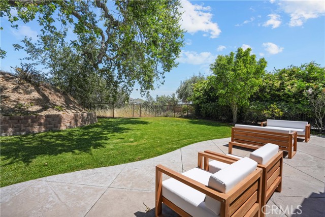 854 Rim Crest, Westlake Village CA: https://media.crmls.org/medias/7e6e2de1-b468-4910-b21a-83a3f5494886.jpg