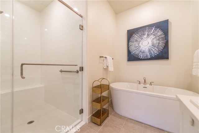 Detail Gallery Image 15 of 21 For 183 Carlow, Irvine,  CA 92618 - 2 Beds | 2 Baths