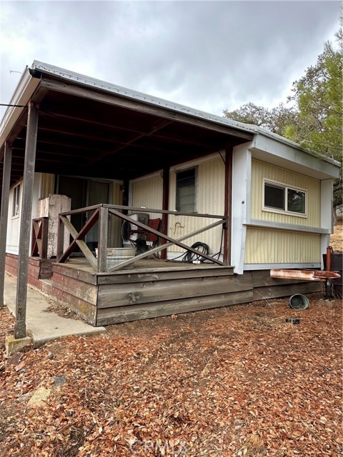 19645 Water Canyon Road, Tehachapi CA: https://media.crmls.org/medias/7e6f9ffe-ec2e-4a47-be31-cfc40c10baf0.jpg