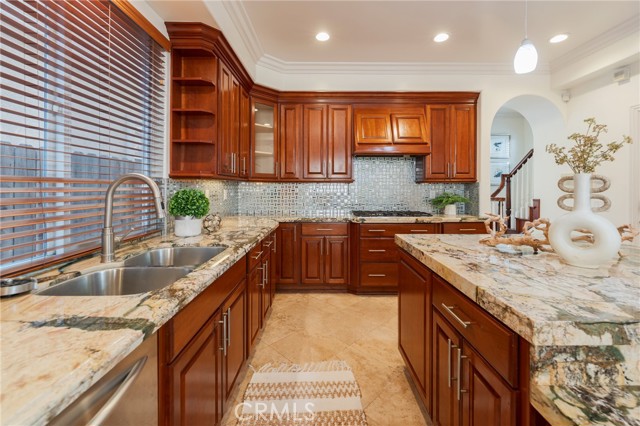 Detail Gallery Image 15 of 55 For 416 15th St, Huntington Beach,  CA 92648 - 3 Beds | 3/2 Baths