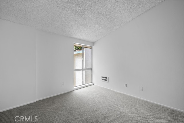 Detail Gallery Image 18 of 38 For 902 Camino Real #207,  Redondo Beach,  CA 90277 - 2 Beds | 2 Baths