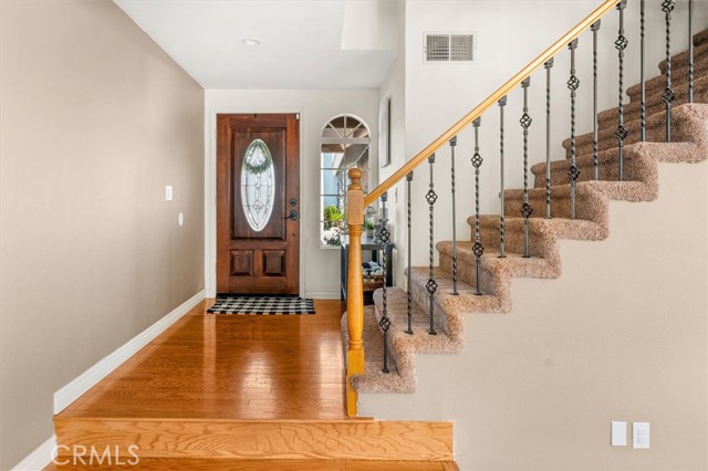 28230 Evergreen Lane, Saugus CA: https://media.crmls.org/medias/7e714930-6f31-4f2c-ac77-219b6323acf8.jpg