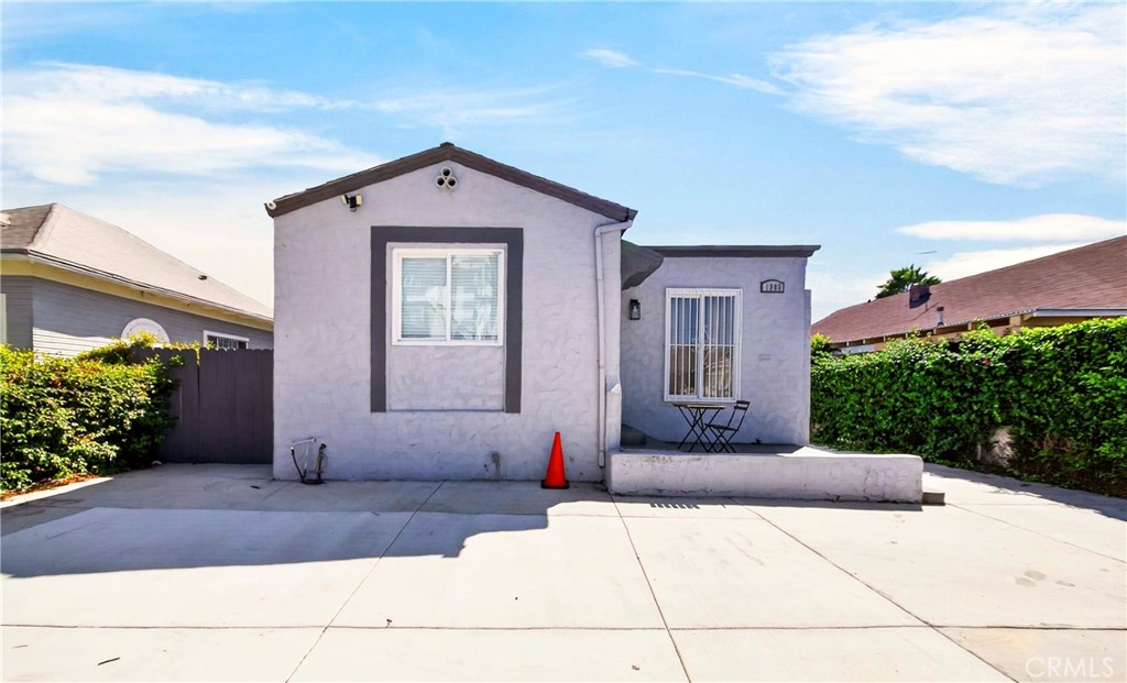 Duplex at 1302 W 35th