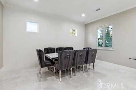Detail Gallery Image 9 of 37 For 7160 W Dovewood Ln, Fresno,  CA 93723 - 7 Beds | 6 Baths