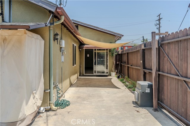 Detail Gallery Image 22 of 26 For 1521 Grismer Ave, Burbank,  CA 91504 - 2 Beds | 2 Baths