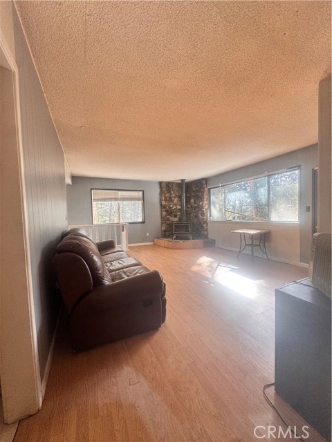 Detail Gallery Image 15 of 39 For 25286 North, Twin Peaks,  CA 92391 - 4 Beds | 3 Baths