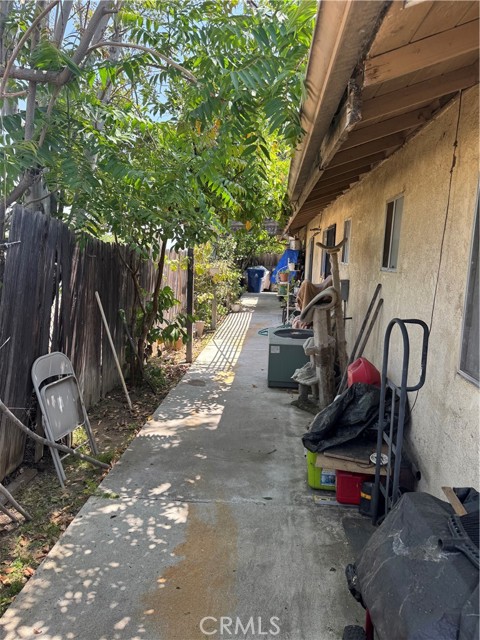 14222 Filmore Street, Arleta CA: https://media.crmls.org/medias/7e74589f-f5f6-4c46-9265-bdc549b518d7.jpg