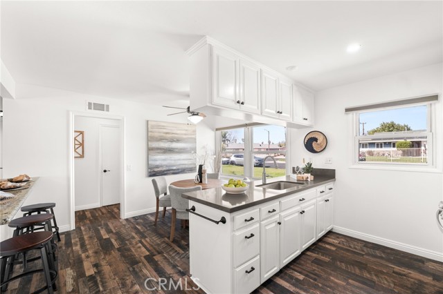 Detail Gallery Image 8 of 44 For 6661 Yucca Ave, Rialto,  CA 92376 - 3 Beds | 2 Baths