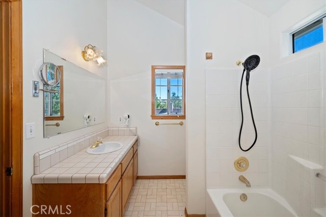 28223 North Bay, Lake Arrowhead, CA 92352
