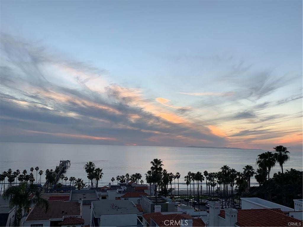 https://media.crmls.org/medias/7e766342-bbd1-48eb-9104-666208d8d431.jpg?preset=X-Large