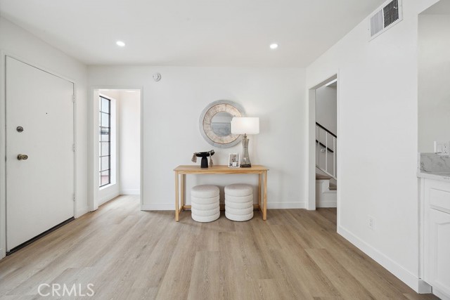 6101 Fulton Avenue, Van Nuys CA: https://media.crmls.org/medias/7e7686ee-0faf-486e-9497-eb4ba7d0704f.jpg