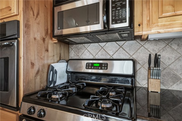 3790 Lakeshore Boulevard, Lakeport CA: https://media.crmls.org/medias/7e7795a5-042f-4517-86fb-6c957f96d59b.jpg