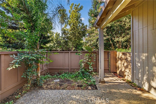40 Pebblewood Pines Drive, Chico CA: https://media.crmls.org/medias/7e77fa7b-6310-4b10-ad72-8f14f84cc44c.jpg