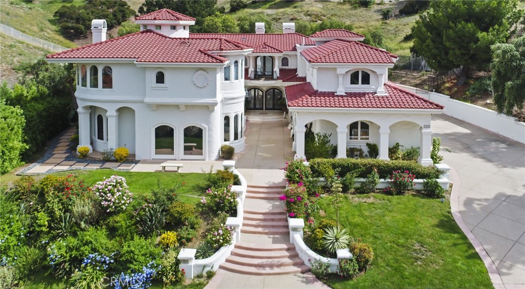 Chatsworth Luxury Homes