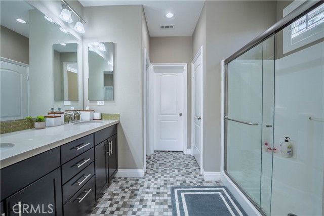 Detail Gallery Image 17 of 36 For 26407 Jean Baptiste, Moreno Valley,  CA 92555 - 5 Beds | 3/1 Baths