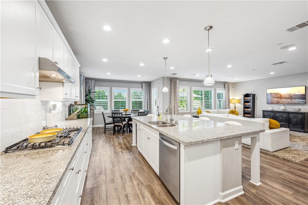 7e7943e8 91e7 42bf 9858 D1357dfc5e74