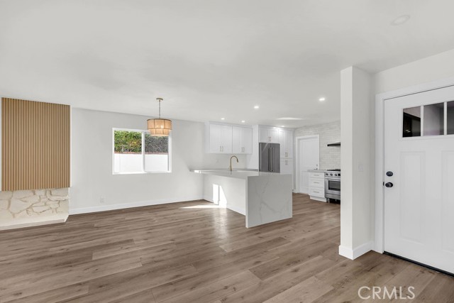 Detail Gallery Image 7 of 31 For 4672 Ironwood, Seal Beach,  CA 90740 - 4 Beds | 2 Baths