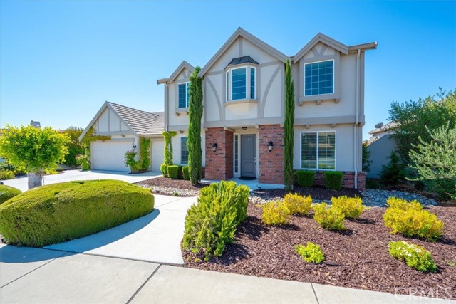 Detail Gallery Image 3 of 41 For 324 Cool Valley Dr, Paso Robles,  CA 93446 - 4 Beds | 2/1 Baths