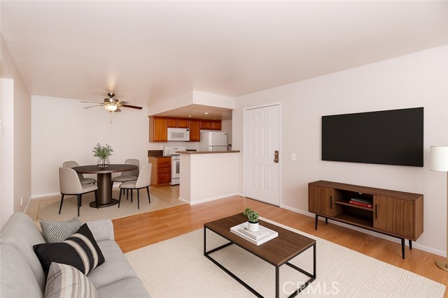 Image 2 of 25 For 1317 Massachusetts Avenue 204