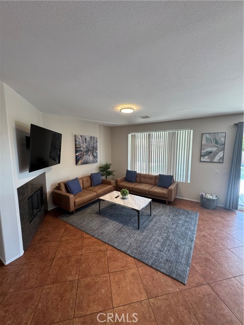 49896 CALLE QUINTERRA, Coachella CA: https://media.crmls.org/medias/7e7a485e-6503-4edc-98d2-a2ee5987f408.jpg