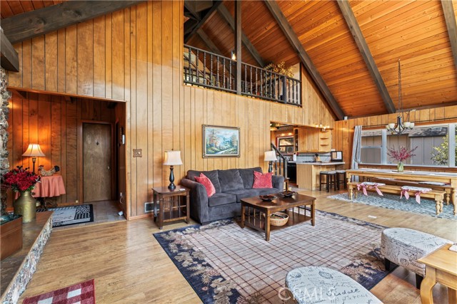 Detail Gallery Image 11 of 42 For 332 Wylerhorn Dr, Crestline,  CA 92325 - 4 Beds | 2/1 Baths