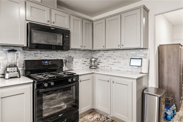 Detail Gallery Image 15 of 37 For 12700 Elliott Ave #354,  El Monte,  CA 91732 - 3 Beds | 2 Baths