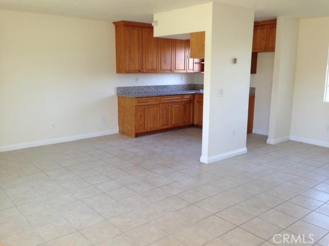 Detail Gallery Image 3 of 5 For 2618 W 5th St #1,  San Bernardino,  CA 92410 - 2 Beds | 1 Baths