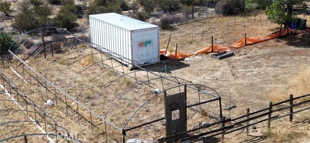 41735 El Campo Rd, Anza CA: https://media.crmls.org/medias/7e7c7332-5d58-4fea-954d-7c7f073fa83b.jpg