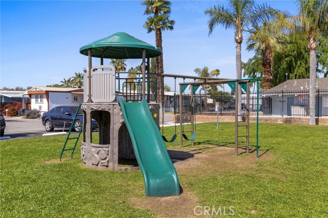 Detail Gallery Image 52 of 52 For 188 Kings Ln, Bakersfield,  CA 93308 - 2 Beds | 1 Baths