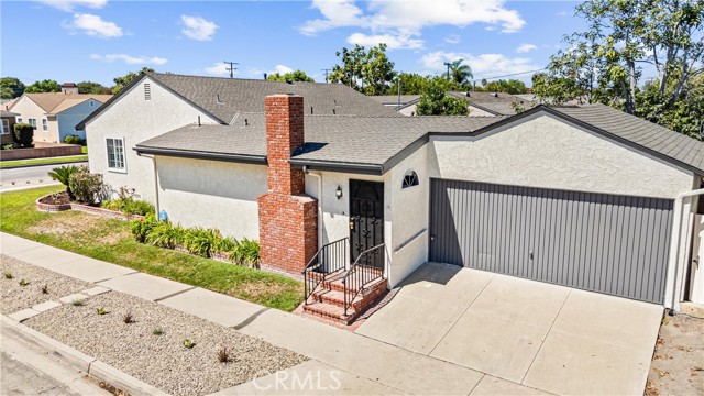 6557 E Walkerton Street, Long Beach CA: https://media.crmls.org/medias/7e7ca827-8383-4fb6-9678-eaac0502bc13.jpg
