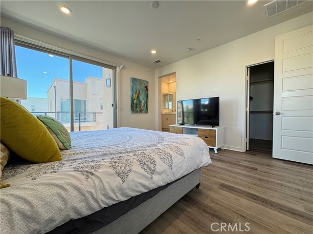 Detail Gallery Image 18 of 43 For 129 Cadence, Irvine,  CA 92618 - 3 Beds | 3/1 Baths