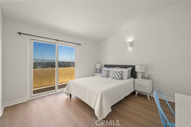 Detail Gallery Image 38 of 60 For 204 N Prospect #B,  Redondo Beach,  CA 90277 - 4 Beds | 3 Baths