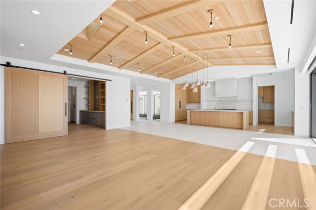 Detail Gallery Image 9 of 34 For 4607 Dorchester Rd, Corona Del Mar,  CA 92625 - 4 Beds | 4/1 Baths