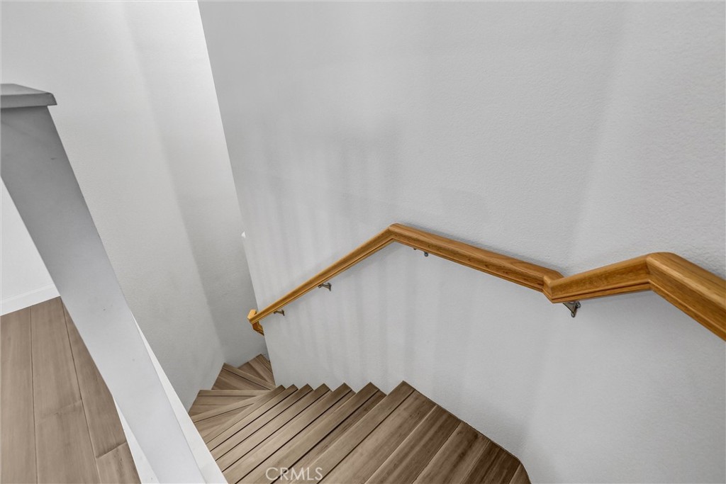 https://media.crmls.org/medias/7e7f3802-0531-4fae-bca2-089367f3bba8.jpg?preset=X-Large