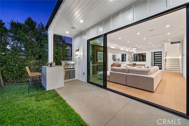 5945 Hesperia Avenue, Encino CA: https://media.crmls.org/medias/7e7f4357-c5d3-410f-b86b-d6c8afefc0ce.jpg
