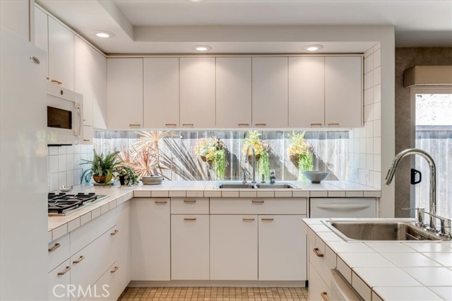 Image 17 of 55 For 1129 Vista Del Lago
