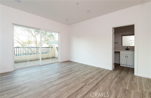 Detail Gallery Image 35 of 43 For 5526 E Los Angeles Ave #2,  Simi Valley,  CA 93063 - 3 Beds | 2/1 Baths