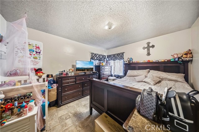 7244 Tujunga Avenue photo 34