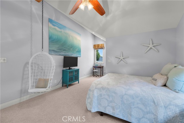 530 24th Street, Hermosa Beach CA: https://media.crmls.org/medias/7e80892f-884d-46a9-a340-a6544b3b1e18.jpg
