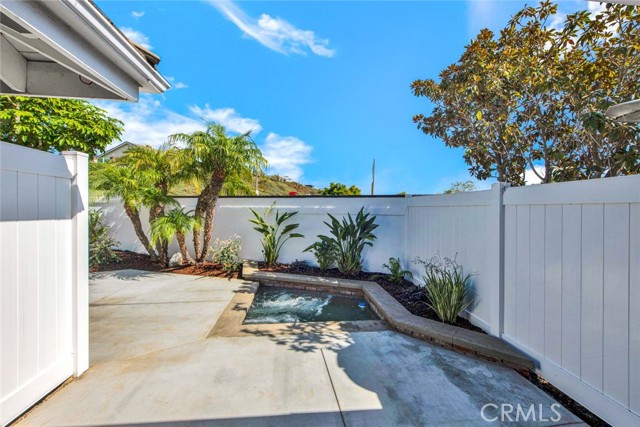 Detail Gallery Image 40 of 65 For 804 Gardenia, Corona Del Mar,  CA 92625 - 2 Beds | 2 Baths