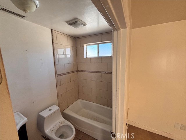 Detail Gallery Image 9 of 10 For 2413 Maynard Dr, Duarte,  CA 91010 - 3 Beds | 2 Baths