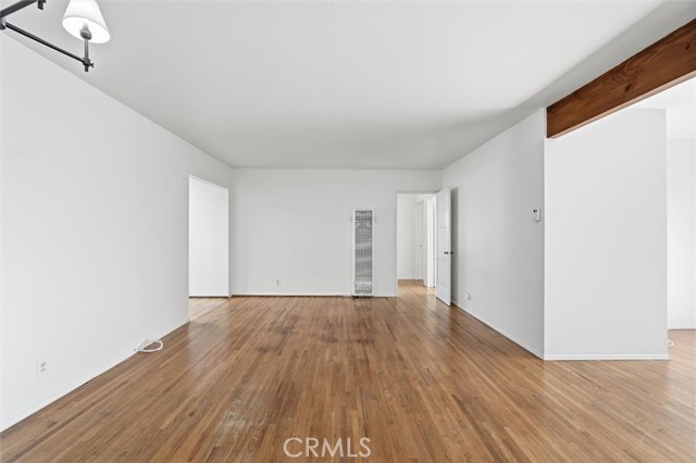 Detail Gallery Image 7 of 27 For 1320 Curtis, Manhattan Beach,  CA 90266 - 3 Beds | 2 Baths